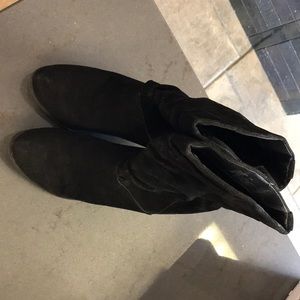 Rampage Trixen faux suede pull on cowboy boots